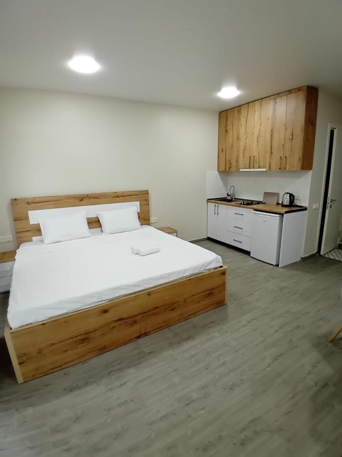 Central Park Apartment Batumi Exterior photo